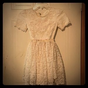 Vintage girls wedding dress. Size 4T